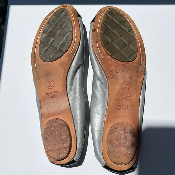 Authentic Chanel Silver Lambskin/Black Patent Leather Elastic Ballet Flats Shoes - Picture 11 of 16